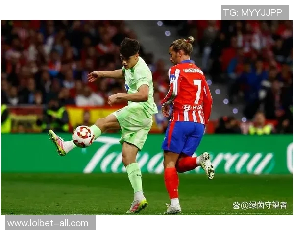 足总杯精彩对决莱比锡大胜马竞乌龙球引发热议与转会传闻